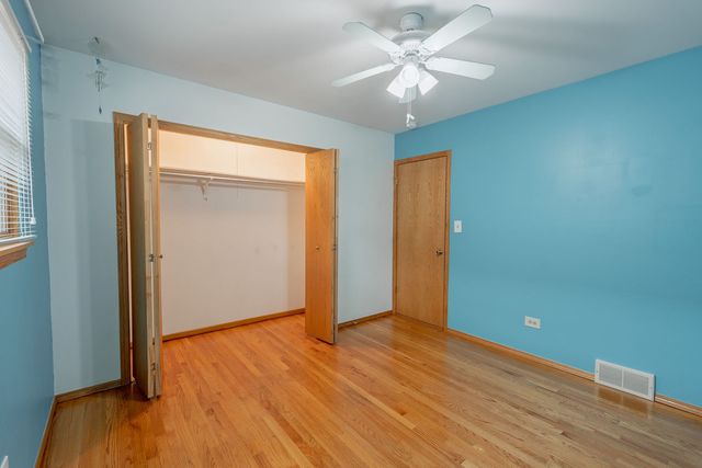 2359 Burr Oak Avenue, North Riverside, IL 60546