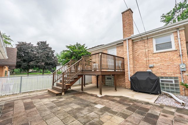2359 Burr Oak Avenue, North Riverside, IL 60546