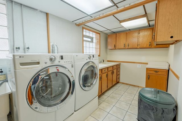 2359 Burr Oak Avenue, North Riverside, IL 60546