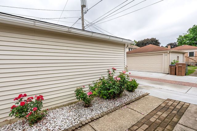 2359 Burr Oak Avenue, North Riverside, IL 60546