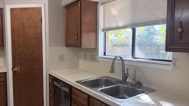 3508 Monument DR, Round Rock, TX 78681