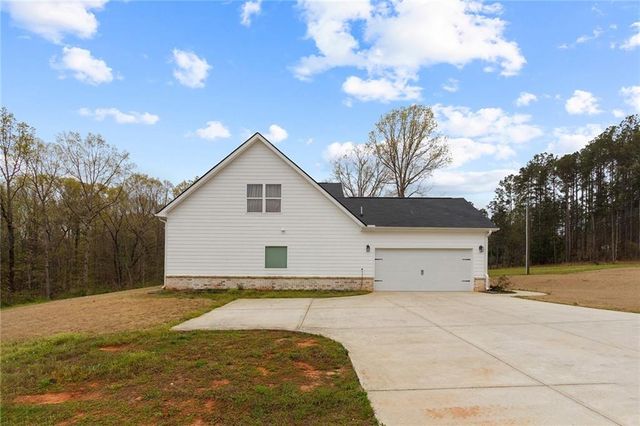 171 Strickland, Forsyth, GA 31029