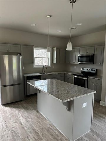 171 Strickland, Forsyth, GA 31029