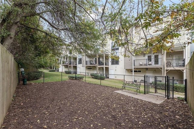 962 Moda Drive, Atlanta, GA 30316