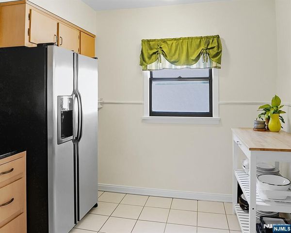 95 Rollinson Street, West Orange, NJ 07052