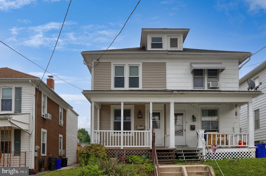249 S WALNUT ST, Dallastown, PA 17313