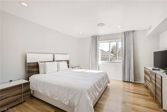 2890 Belcastro Street, Las Vegas, NV 89117
