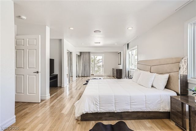 2890 Belcastro Street, Las Vegas, NV 89117