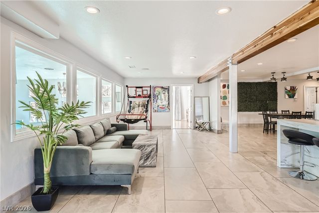 2890 Belcastro Street, Las Vegas, NV 89117