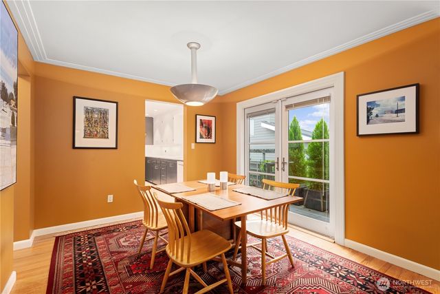 7330 11th Avenue NE, Seattle, WA 98115