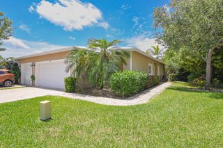 649 NE Bent Paddle Lane, Port St. Lucie, Port St Lucie, FL 34983