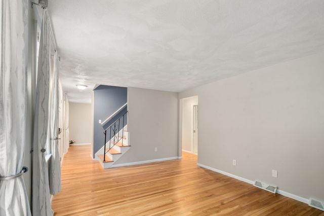 165 Lockland Ave, Framingham, MA 01701