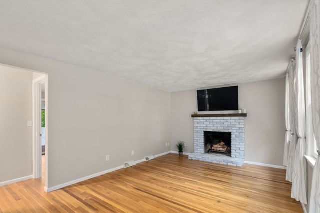 165 Lockland Ave, Framingham, MA 01701