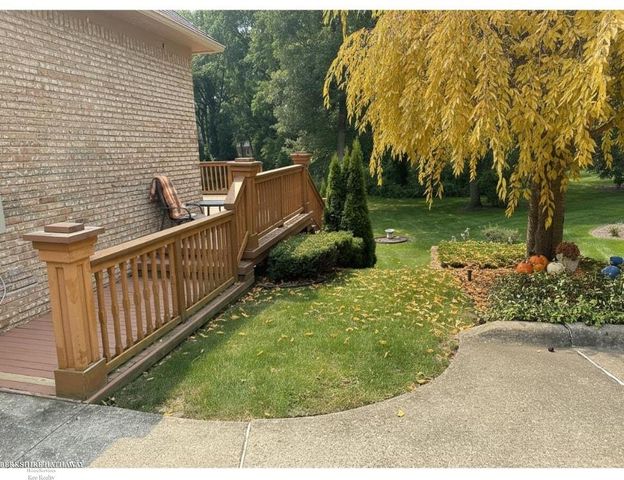 5500 Crystal Creek Lane, Washington Twp, MI 48094