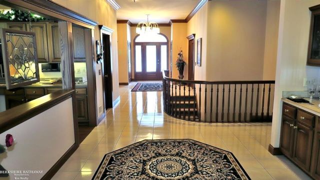 5500 Crystal Creek Lane, Washington Twp, MI 48094
