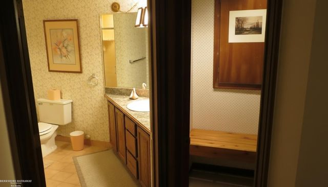 5500 Crystal Creek Lane, Washington Twp, MI 48094