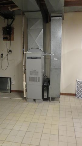 5500 Crystal Creek Lane, Washington Twp, MI 48094