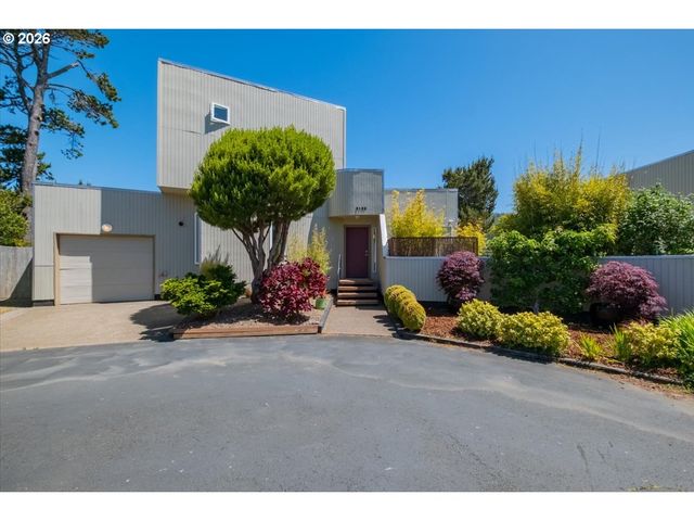 9180 KEYS Pl, Gleneden Beach, OR 97388