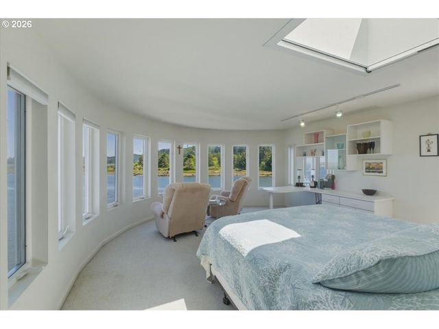 9180 KEYS Pl, Gleneden Beach, OR 97388