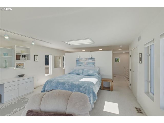 9180 KEYS Pl, Gleneden Beach, OR 97388