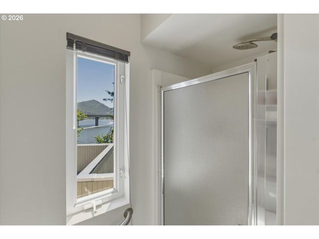 9180 KEYS Pl, Gleneden Beach, OR 97388