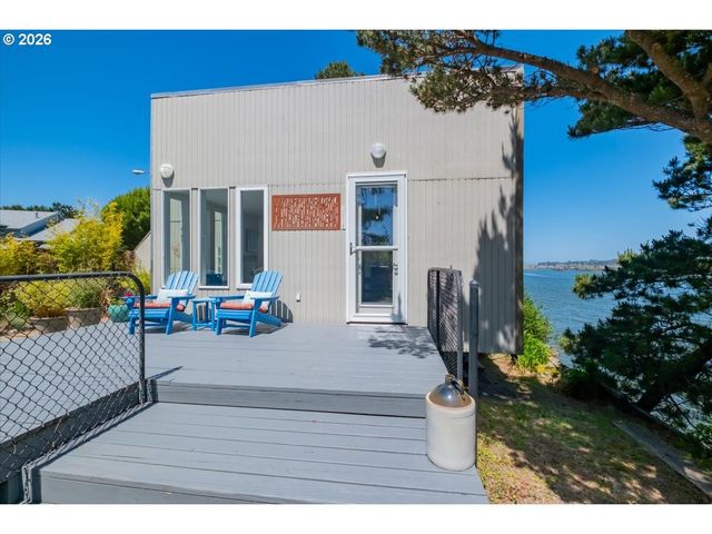 9180 KEYS Pl, Gleneden Beach, OR 97388
