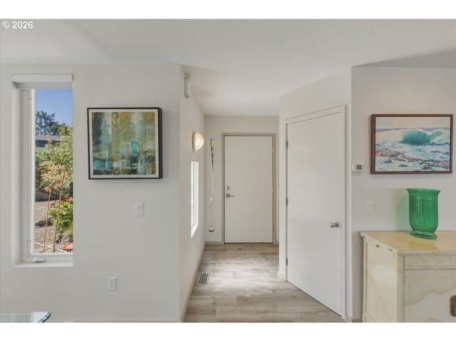9180 KEYS Pl, Gleneden Beach, OR 97388