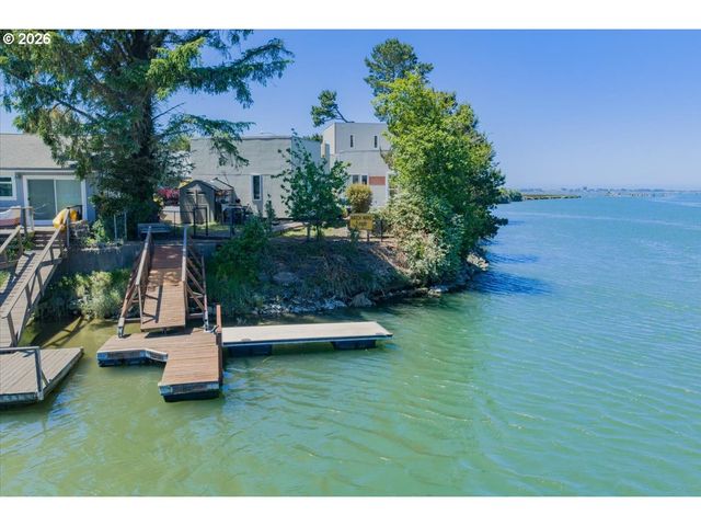 9180 KEYS Pl, Gleneden Beach, OR 97388