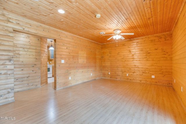 4303 Highway 11w, Blountville, TN 37617