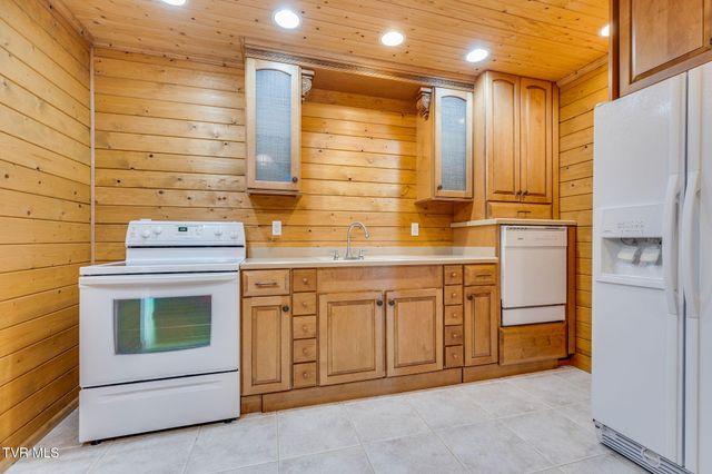 4303 Highway 11w, Blountville, TN 37617