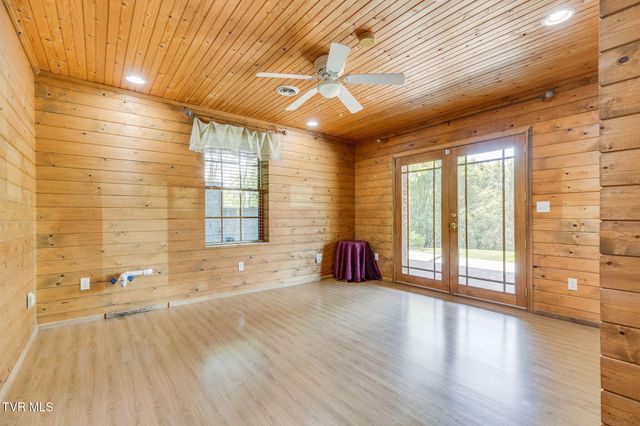 4303 Highway 11w, Blountville, TN 37617