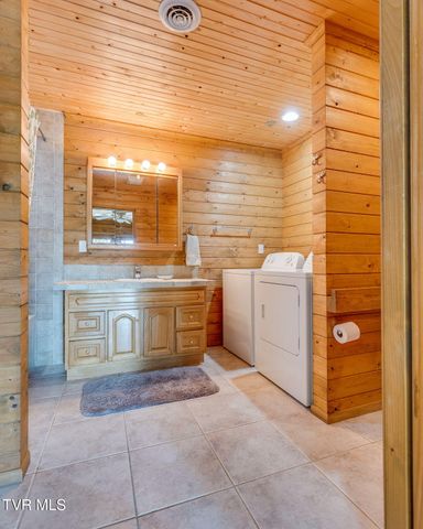 4303 Highway 11w, Blountville, TN 37617