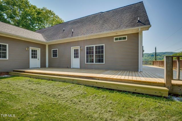 4303 Highway 11w, Blountville, TN 37617