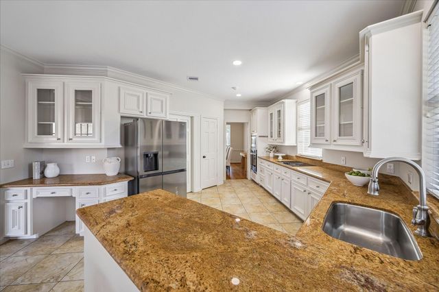 4800 Holly Street, Bellaire, TX 77401