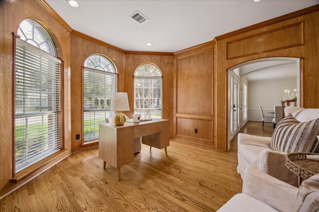 4800 Holly Street, Bellaire, TX 77401