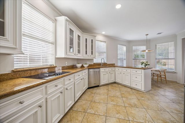 4800 Holly Street, Bellaire, TX 77401