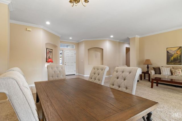 11415 Mercatello Avenue, Bakersfield, CA 93312