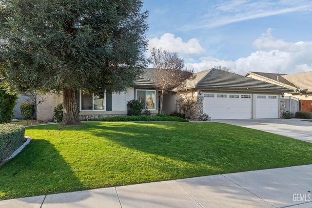 11415 Mercatello Avenue, Bakersfield, CA 93312
