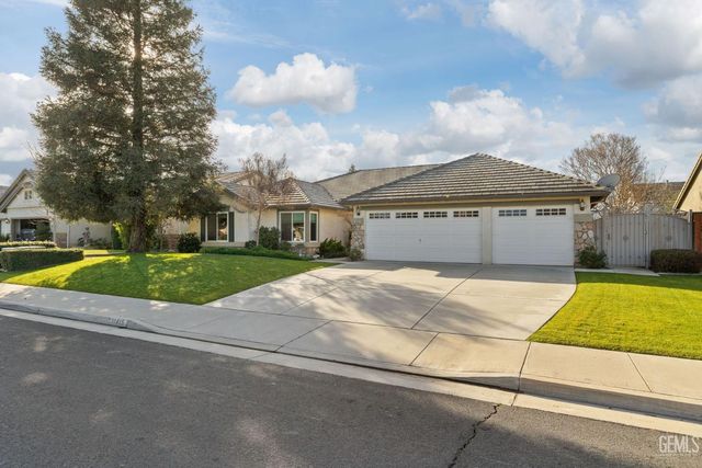 11415 Mercatello Avenue, Bakersfield, CA 93312