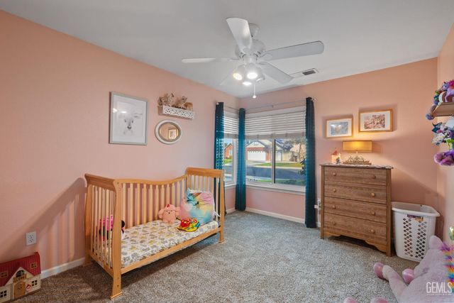 11415 Mercatello Avenue, Bakersfield, CA 93312