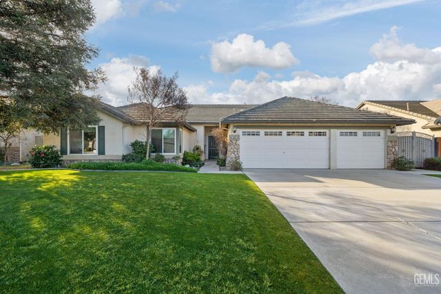 11415 Mercatello Avenue, Bakersfield, CA 93312