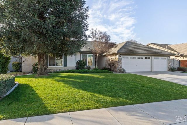 11415 Mercatello Avenue, Bakersfield, CA 93312