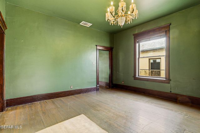 1117 ARIZONA Avenue, El Paso, TX 79902