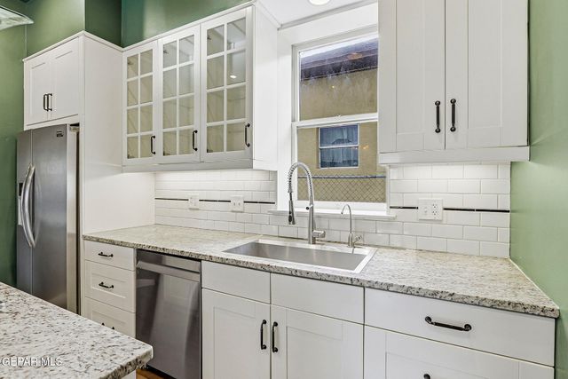 1117 ARIZONA Avenue, El Paso, TX 79902