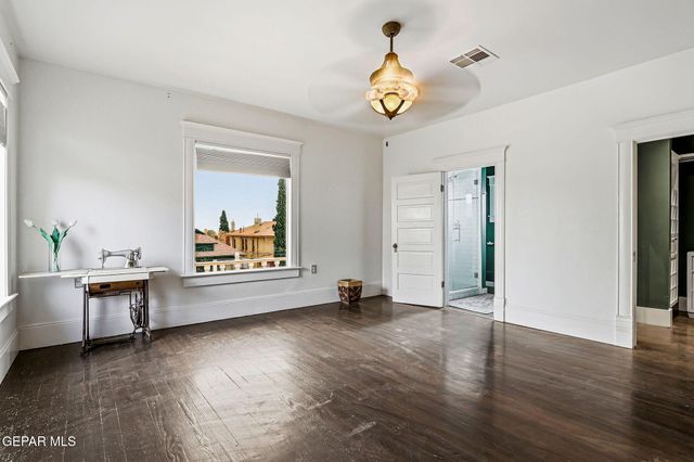 1117 ARIZONA Avenue, El Paso, TX 79902