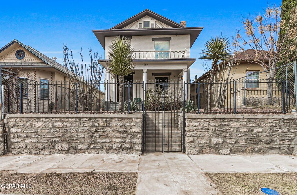 1117 ARIZONA Avenue, El Paso, TX 79902