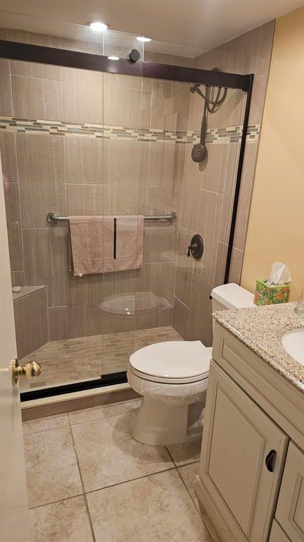 62 Newport D 62, Deerfield Beach, FL 33442