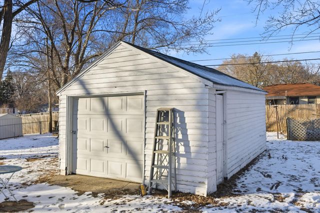 711 84th Avenue NE, Spring Lake Park, MN 55432