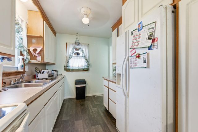 711 84th Avenue NE, Spring Lake Park, MN 55432