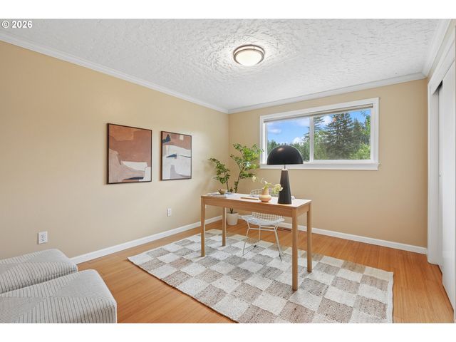 16070 S HOLCOMB Blvd, Oregon City, OR 97045